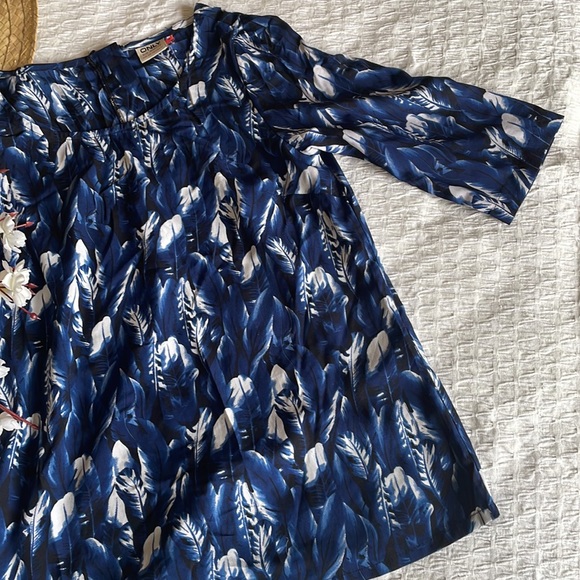 Vero moda blue feather print top - Picture 3 of 6